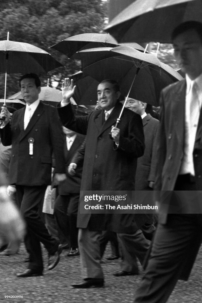 PM Nakasone Visits Ise Jingu Shrine