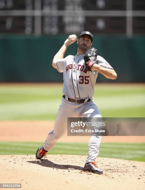 Justin Verlander of the Houston Astros pitches against the Oakland Athletics at Oakland Alameda Coliseum on June 14, 2018 in Oakland, California.