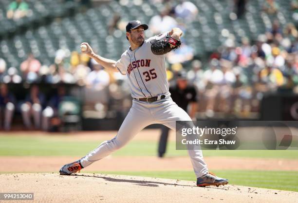 Justin Verlander of the Houston Astros pitches against the Oakland Athletics at Oakland Alameda Coliseum on June 14, 2018 in Oakland, California.