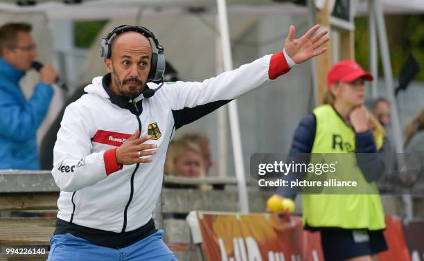 Women's Hockey: National tournament, South Korea match day on the sports ground Hemmingstedter Weg in Hamburg, Germany, 09 June 2016. The German...