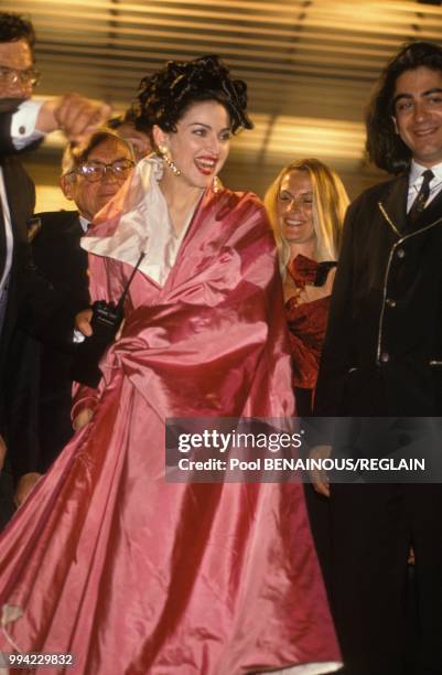 Madonna presente le film de Alek Keshishian 'In bed with Madonna' au Festival du Film le 13 mai 1991 a Cannes, France.