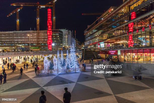 christmas moose, sergels torg, stockholm - sergels torg stock pictures, royalty-free photos & images