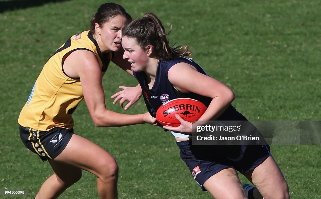 Vic Metro v Western Australia - 2018 NAB AFLW Under-18 Championships