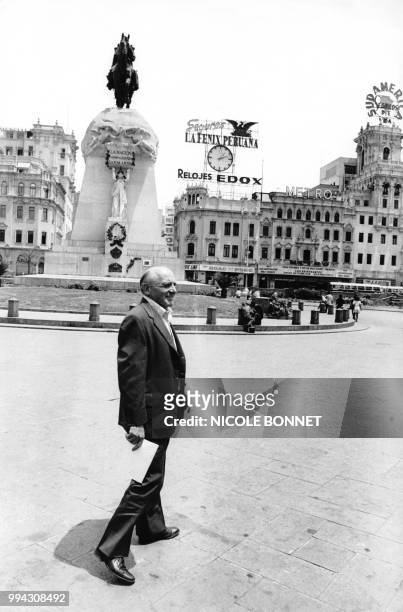 Klaus Barbie, ancien chef de la Gestapo de Lyon, sur la place San Martin a Lima en janvier 1972 a Lima, Perou.