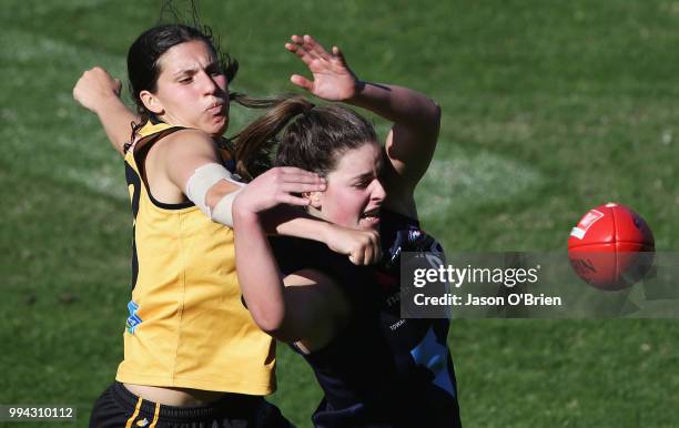 Vic Metro's Katie Lynch in action during the AFLW U18 Championships match between Vic Metro and Western Australia at Metricon Stadium on July 9, 2018...