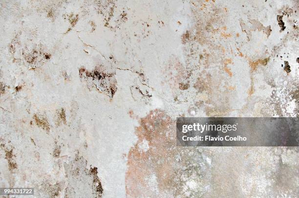 moulded concrete wall with paint peeling off - rust texture stock pictures, royalty-free photos & images