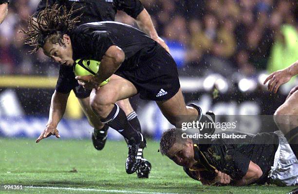 Tana Umaga of the All Blacks in action during the Tri Nations match between New Zealand and South Africa played at Eden Park in Auckland, New...