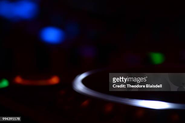 turntable - theodore stock pictures, royalty-free photos & images