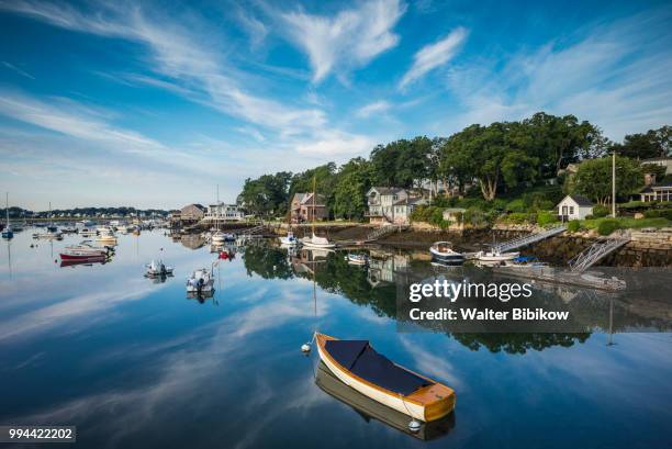 massachusetts, gloucester, lobster cove harbor - gloucester estados unidos fotografías e imágenes de stock