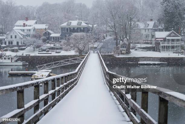 massachusetts, gloucester, lobster cove, winter - massachusetts winter stock pictures, royalty-free photos & images