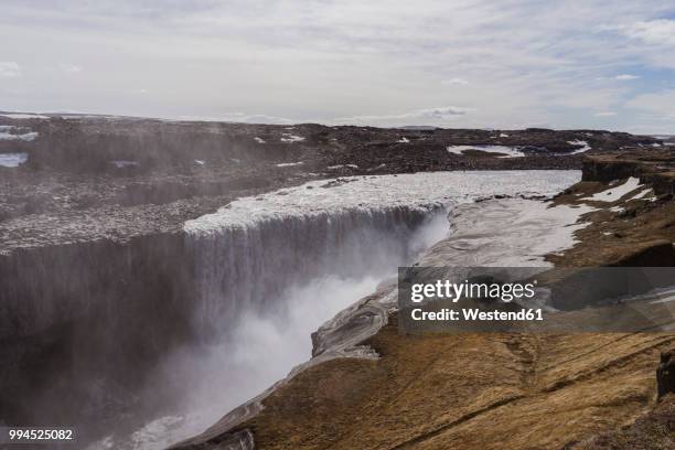 iceland, godafoss waterfall - northeast iceland stockfoto's en -beelden