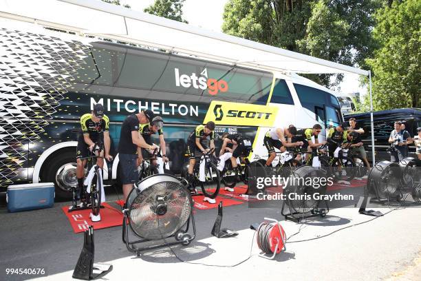 Start / Adam Yates of Great Britain / Jack Bauer of New Zealand / Luke Durbridge of Australia / Mathew Hayman of Australia / Michael Hepburn of...