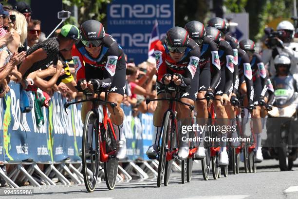 Richie Porte of Australia / Patrick Bevin of New Zealand / Damiano Caruso of Italy / Simon Gerrans of Australia / Stefan Kung of Switzerland /...