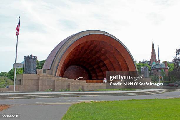 Hatch Shell Boston Photos and Premium High Res Pictures - Getty Images