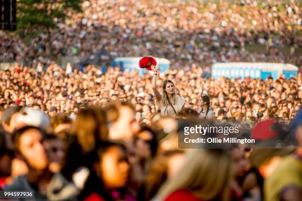 The crowd at the mainstage at The Plains of Abraham in The Battlefields Park during day 4 of the 51st Festival d'ete de Quebec on July 8, 2018 in...