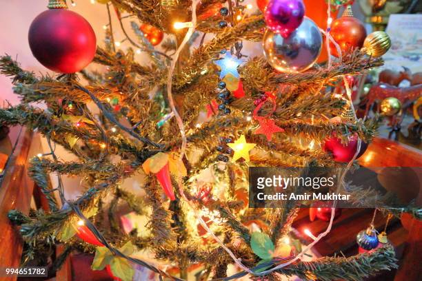 christmas with decorative things - amir mukhtar stock pictures, royalty-free photos & images