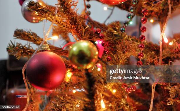 decorated christmas tree and ornaments - decorative art stock pictures, royalty-free photos & images