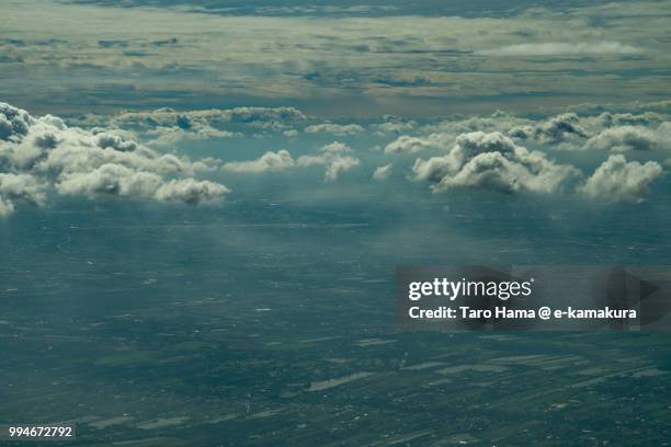 fields and rice paddies in bangkok in thailand daytime aerial view from airplane - taro hama 個照片及圖片檔