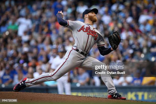 Mike Foltynewicz of the Atlanta Braves pitches in the first inning against the Milwaukee Brewers at Miller Park on July 6, 2018 in Milwaukee,...