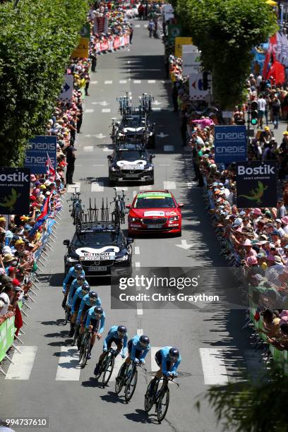 Arrival / Nairo Quintana of Colombia / Andrey Amador of Costa Rica / Daniele Bennati of Italy / Imanol Erviti of Spain / Mikel Landa of Spain / Jose...