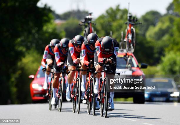 Richie Porte of Australia / Patrick Bevin of New Zealand / Damiano Caruso of Italy / Simon Gerrans of Australia / Stefan Kung of Switzerland /...