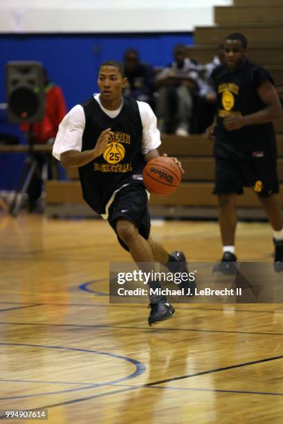 High School Basketball: Simeon Career Academy Derrick Rose in action during game at Ben Wilson Gymnasium. Chicago, IL CREDIT: Michael J. LeBrecht II