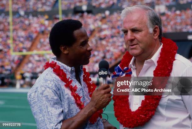 Lynn Swann on the field at the 1984 Pro Bowl, Aloha Stadium.