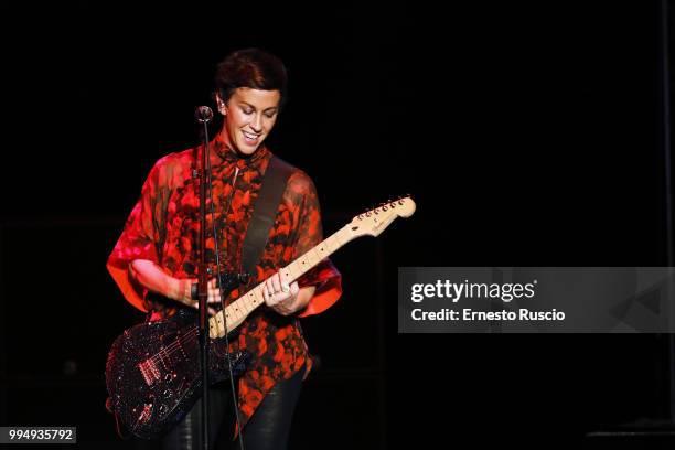 Singer Alanis Morissette performs on stage at Auditorium Parco Della Musica on July 9, 2018 in Rome, Italy.