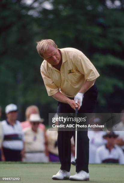 Jack Nicklaus playing golf.