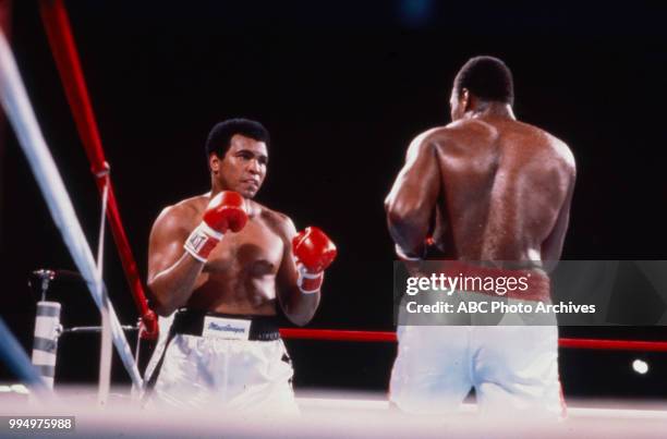 Muhammad Ali, Larry Holmes boxing at Ceasars Palace, Las Vegas, NV.