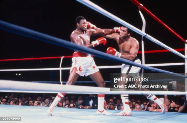 Larry Holmes, Muhammad Ali boxing at Ceasars Palace, Las Vegas, NV.