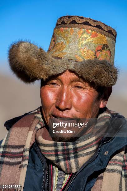 tibetan shepherd - tibetan men stock pictures, royalty-free photos & images