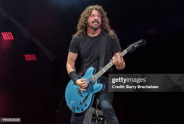Dave Grohl of Foo Fighters performs at the Festival d'été de Québec on July 9, 2018 in Quebec City, Canada.