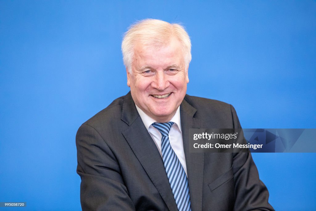 Seehofer Present Master Plan For Migration Policy