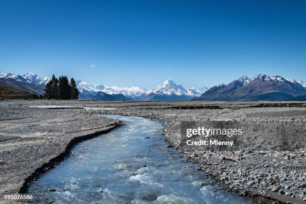 mount cook neu zealand lake pukaki glacier stream - newzealand stock-fotos und bilder