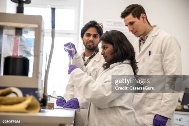 Experiments Multi 326 Multi Physics Stock Photos, High-Res Pictures, and Images - Getty ...