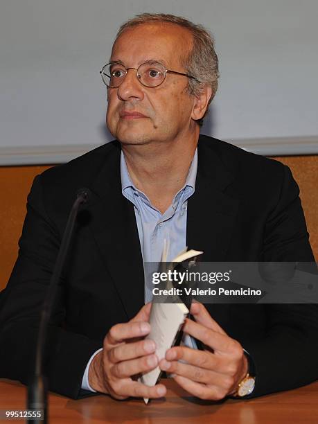 Walter Veltroni attends the ''Quando cade l'acrobata, entrano i clown'' book presentation during the 2010 Turin International Book Fair on May 14,...