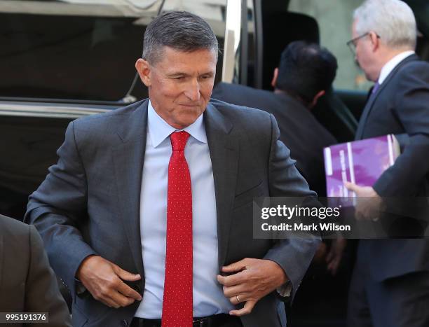 Michael Flynn, former national security advisor to President Donald Trump, arrives at the E. Barrett Prettyman Federal Courthouse for a status...