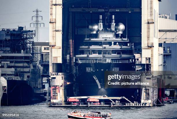 The mega yacht "Thunder can be seen at the shipyard Blohm+Voss in Hamburg, Germany, 23 September 2017. Photo: Markus Scholz/dpa