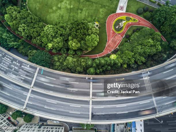 aerial view of shanghai highway - jackal pan， stockfoto's en -beelden