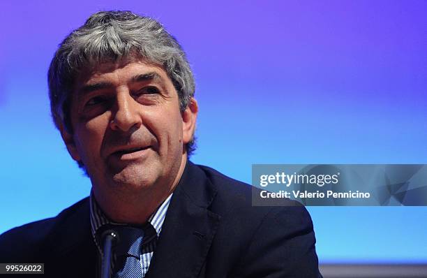 Paolo Rossi attends the ''Quando cade l'acrobata, entrano i clown'' book presentation during the 2010 Turin International Book Fair on May 14, 2010...