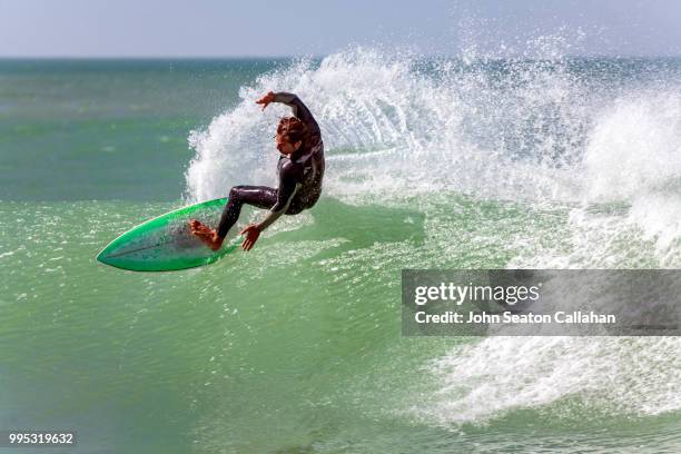 mauritania, surfing in the atlantic ocean - seaton stockfoto's en -beelden