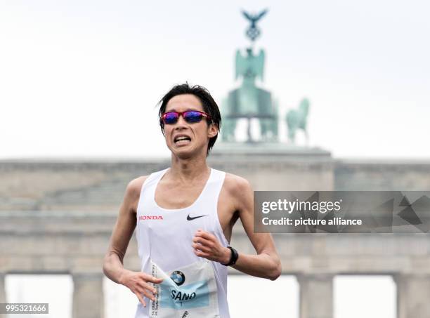Japanese runner Hiroaki Sano places 7th during the 44th Berlin Marathon in Berlin, Germany, 24 September 2017. Photo: Soeren Stache/dpa
