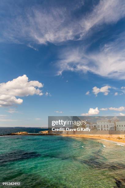 gallipoli town beach - beach club stock pictures, royalty-free photos & images