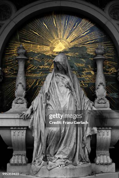 illuminati grave - illuminati stock pictures, royalty-free photos & images