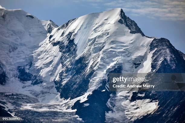 french alps mountain peak near mont blanc - pinnacle imagens e fotografias de stock