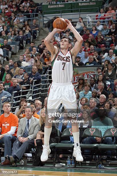 Ersan Ilyasova of the Milwaukee Bucks makes a jumpshot against the Phoenix Suns on April 3, 2010 at the Bradley Center in Milwaukee, Wisconsin. NOTE...