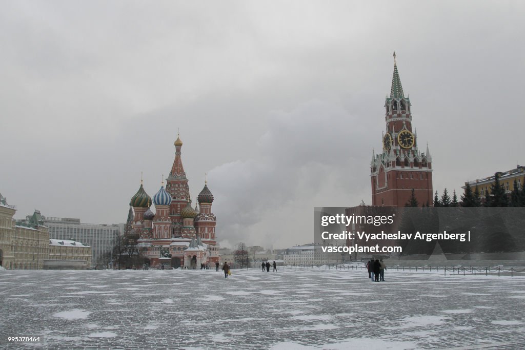 Moscow's Red Square at -32C