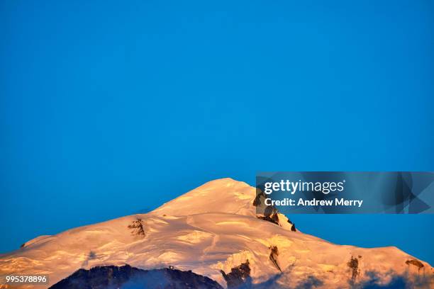 mont blanc at sunset with bight blue sky - pinnacle peak stock pictures, royalty-free photos & images