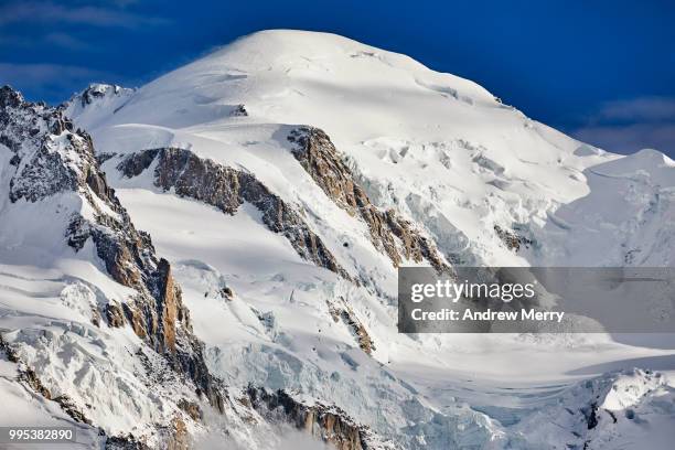 mont blanc summit, peak - pinnacle imagens e fotografias de stock